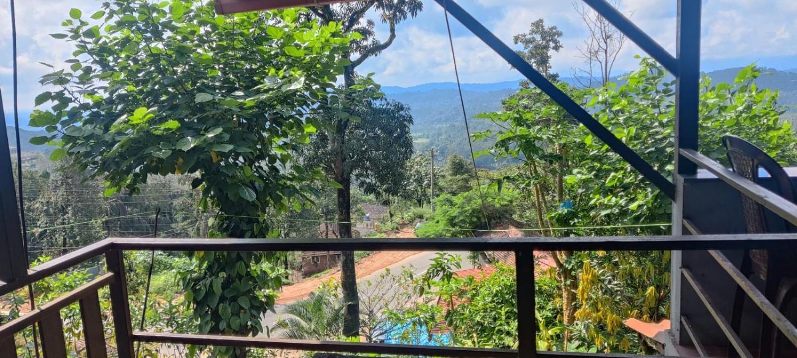 Danny'S Den Villa Madikeri Exteriör bild