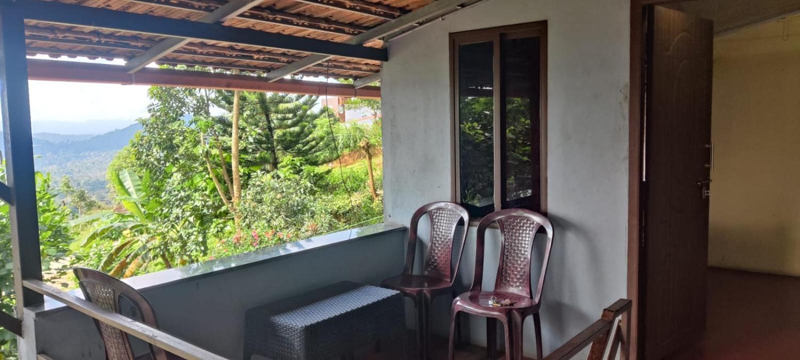 Danny'S Den Villa Madikeri Exteriör bild
