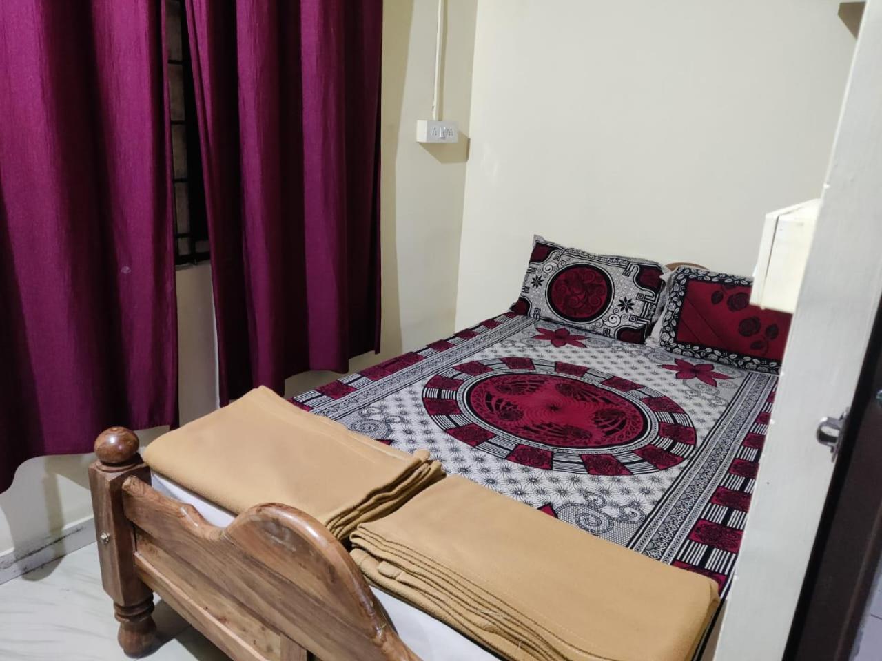 Danny'S Den Villa Madikeri Exteriör bild